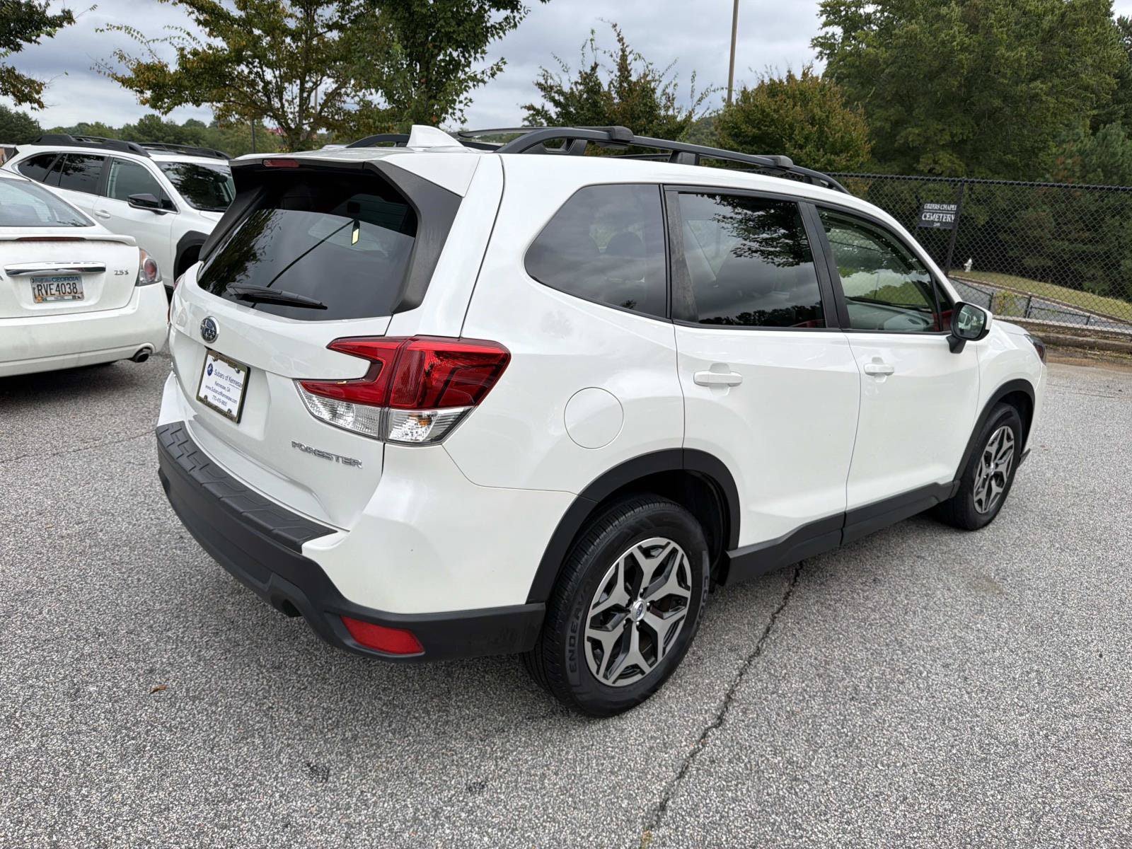 Used 2023 Subaru Forester Premium AWD/4WD image 9