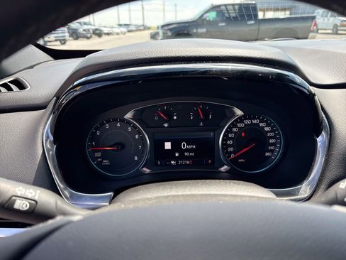 Used 2023 Chevrolet Traverse RS AWD/4WD image 39