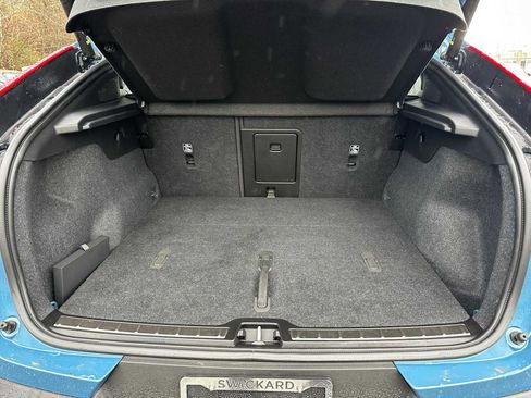 Used 2023 Volvo C40 P8 Recharge Plus w/ Climate Package image 14