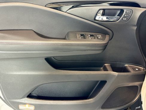 Used 2023 Honda Ridgeline Black Edition image 16