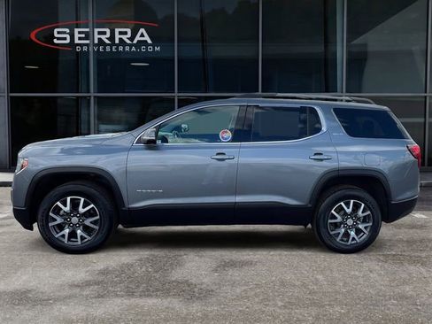 Used 2021 GMC Acadia SLE w/ Driver Convenience Package image 2