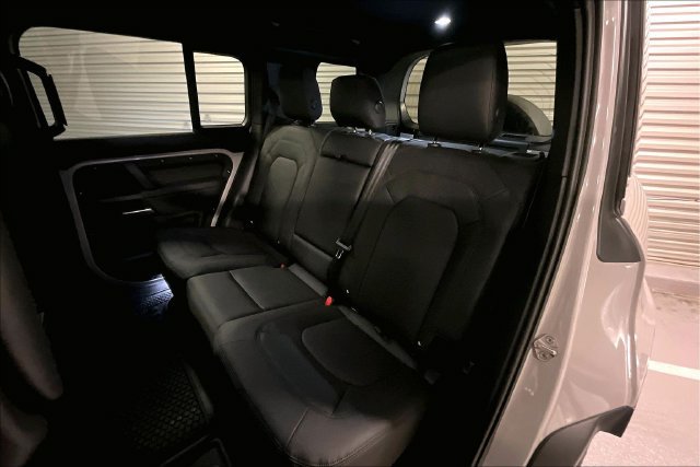 New 2026 Land Rover Defender 110 S AWD/4WD image 9
