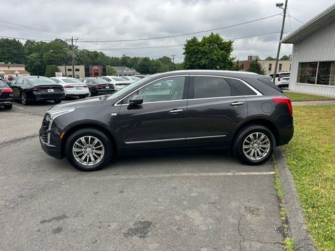 Used 2018 Cadillac XT5 Luxury w/ Driver Awareness Package AWD/4WD image 3