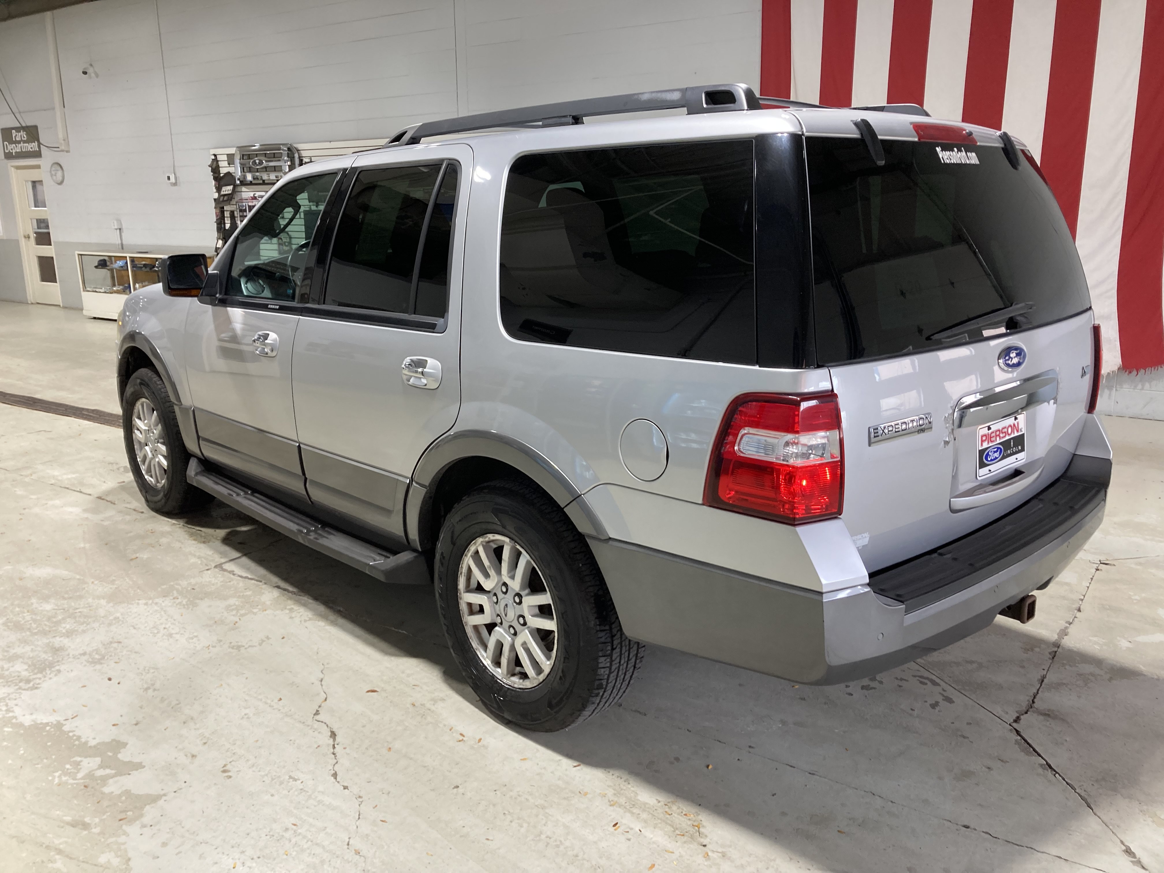 Used 2011 Ford Expedition XLT w/ 202A Rapid Spec Order Code AWD/4WD image 21