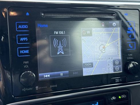 Used 2017 Toyota Corolla L FWD image 23