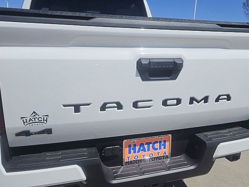 Used 2025 Toyota Tacoma SR5 image 7