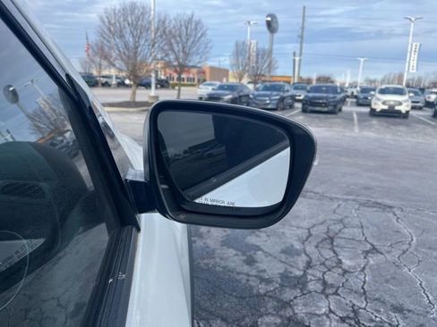 Used 2020 Nissan Pathfinder SV w/ Rock Creek Edition image 7