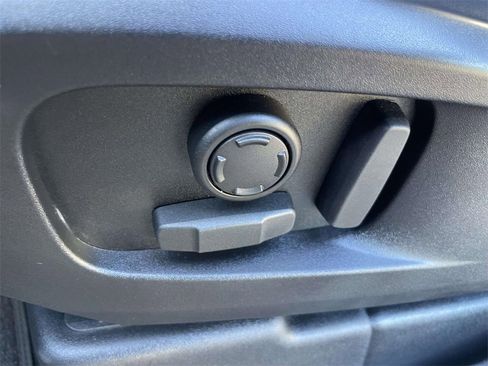 Used 2023 Land Rover Defender 110 S image 15