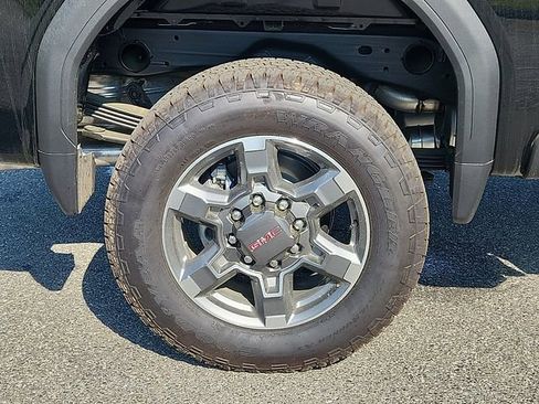 New 2026 GMC Sierra 2500 SLE w/ SLE Value Package; AWD/4WD image 5