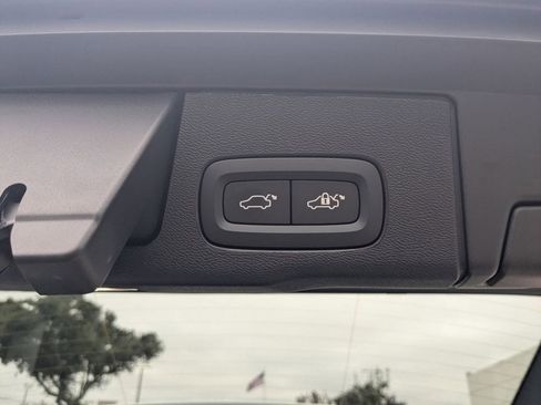 New 2026 Volvo XC60 B5 Plus w/ Protection Package Premier image 15