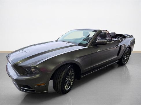 Used 2014 Ford Mustang Premium w/ Electronics Package RWD image 8