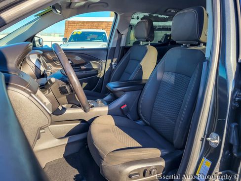 Used 2019 GMC Terrain SLE w/ Driver Convenience Package image 9