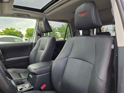 Certified 2023 Toyota 4Runner TRD Off-Road Premium w/ Moonroof Package AWD/4WD image 24
