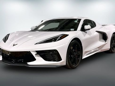 Used 2026 Chevrolet Corvette Stingray Preferred Cpe w/ Z51 Performance Package RWD image 3