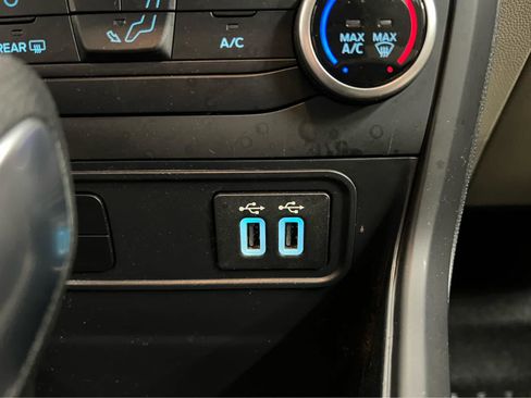 Used 2021 Ford EcoSport S image 23