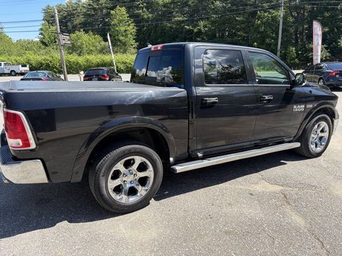 Used 2017 RAM 1500 Laramie w/ Convenience Group AWD/4WD image 10