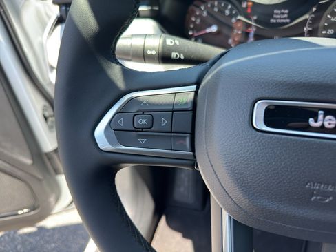 New 2026 Jeep Compass Limited AWD/4WD image 19