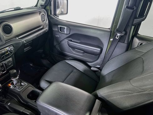 Used 2021 Jeep Wrangler Unlimited Sport AWD/4WD image 21