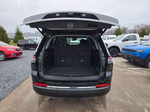 Used 2022 Jeep Grand Cherokee L Laredo w/ Luxury Tech Group I image 16