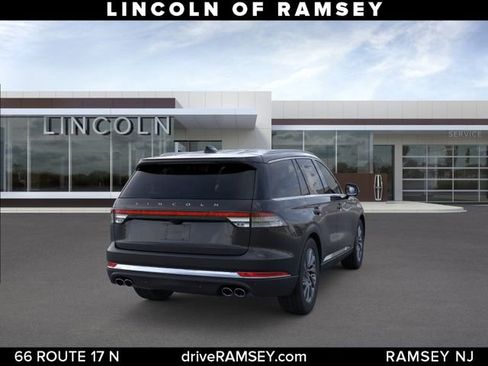 New 2026 Lincoln Aviator AWD image 9