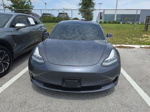 Used 2018 Tesla Model 3 Long Range AWD/4WD image 5