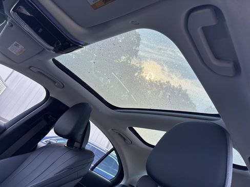 Used 2025 Mercedes-Benz E 350 4MATIC Sedan image 22