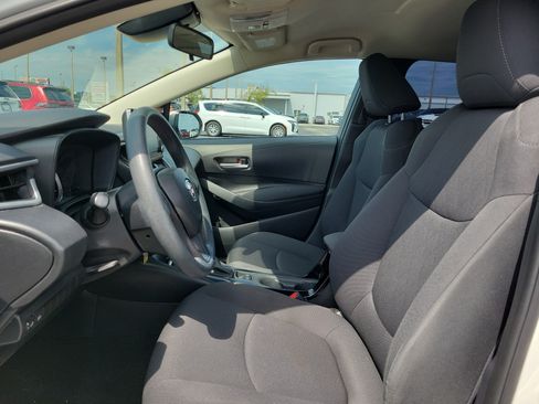 Used 2021 Toyota Corolla LE FWD image 13