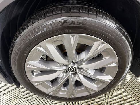 Used 2025 MAZDA CX-90 3.3 Turbo w/ Premium Plus Pkg image 12