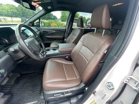 Used 2025 Honda Passport EX-L image 22