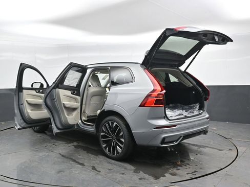 New 2026 Volvo XC60 B5 Ultra w/ Protection Package Premier AWD/4WD image 42