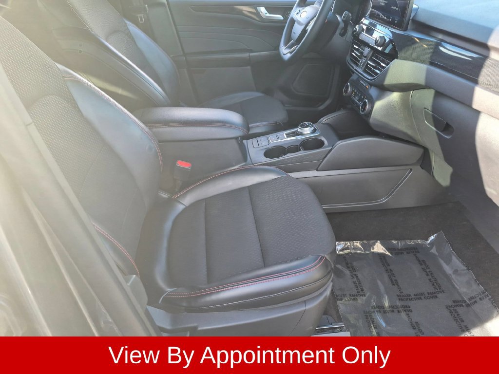 Used 2025 Ford Escape ST-Line AWD/4WD image 33
