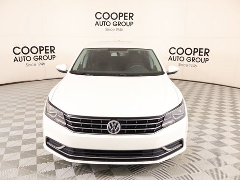 Used 2016 Volkswagen Passat 1.8T S FWD image 8