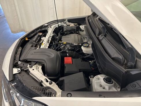 Used 2020 Buick Encore GX Essence FWD image 37