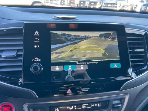 Used 2022 Honda Pilot Sport image 17