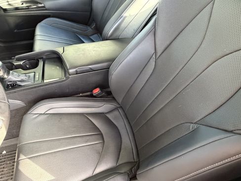 Used 2023 Lexus ES 350 F Sport w/ Accessory Package (Z2) FWD image 15