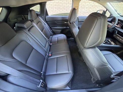 Used 2025 Nissan Murano SV AWD/4WD image 26