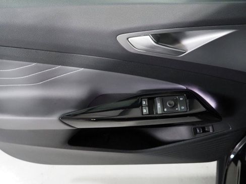 Used 2024 Volkswagen ID.4 Pro S image 53