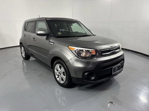 Used 2019 Kia Soul w/ Convenience Package FWD image 3