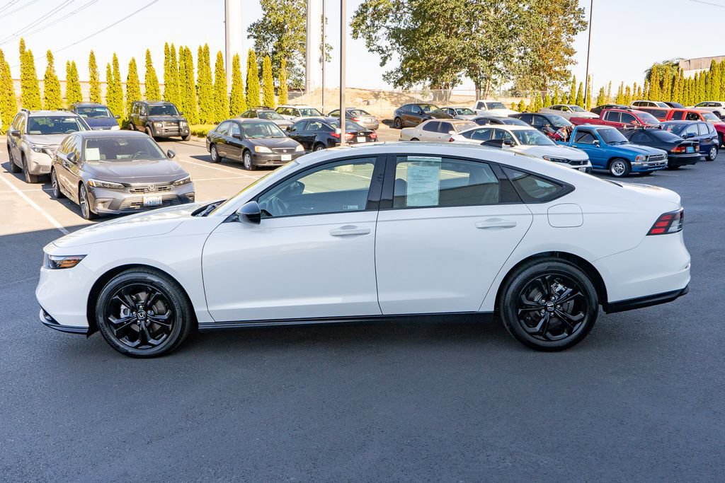 Certified 2025 Honda Accord SE image 8