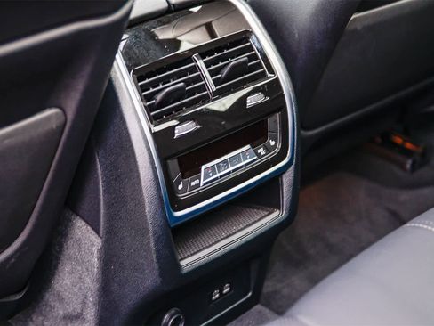 Used 2024 BMW X5 xDrive40i w/ Premium Package image 19