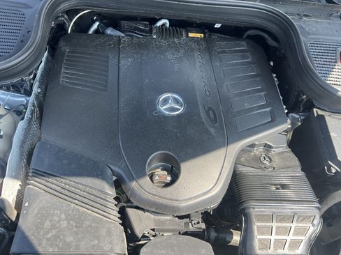 Certified 2024 Mercedes-Benz GLE 450 4MATIC image 36