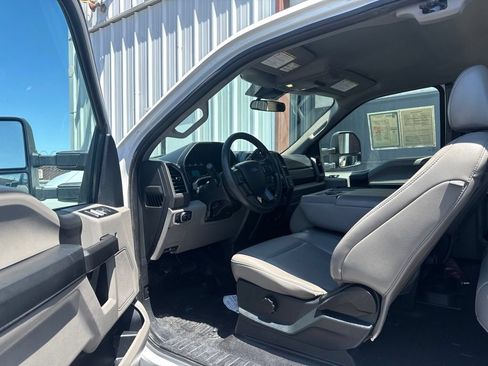Used 2021 Ford F250 XL w/ STX Appearance Package RWD image 11
