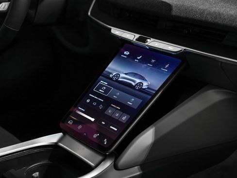 Used 2024 Lucid Air Pure image 23