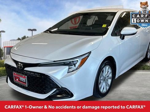 Used 2024 Toyota Corolla SE FWD image 2