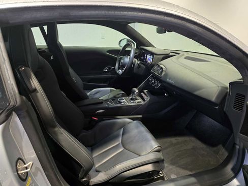 Used 2022 Audi R8 V10 performance image 13