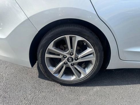 Used 2017 Hyundai Elantra Limited w/ Limited Tech Package 04 image 30