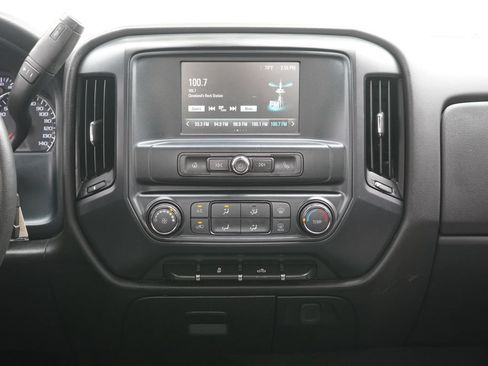 Used 2018 Chevrolet Silverado 1500 Custom w/ Custom Convenience Package AWD/4WD image 21