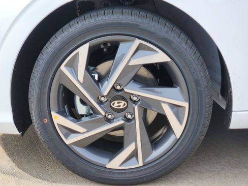 New 2026 Hyundai Elantra Limited w/ Cargo Package FWD image 7