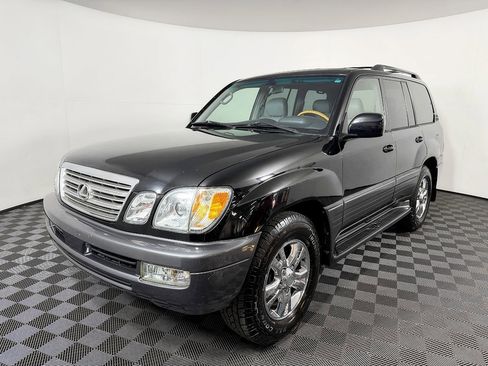Used 2004 Lexus LX 470 4WD image 2