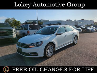 Used 2017 Volkswagen Passat 1.8T SE